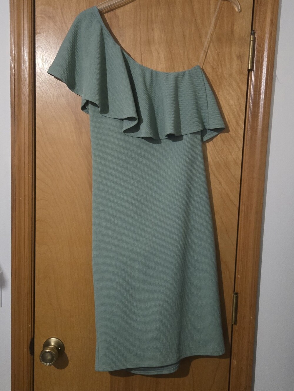 One-Shoulder Ruffle Maternity Dress in Sage Green Size L - Picture 3 of 3